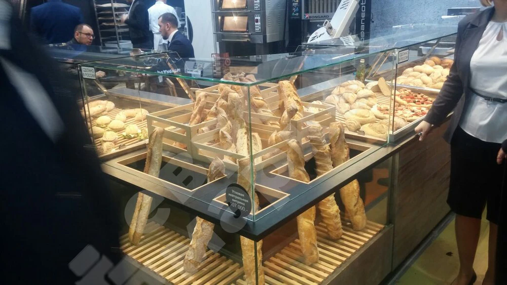 Холодильная витрина Bistro BL 938